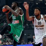 Grci prozvali navijače Partizana na meču u Atini (FOTO) 1