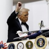 Tramp je učinio nešto što nije nijedan predsednik SAD od Drugog svetskog rata: Koje je poteze povukao nekoliko sati nakon inauguracije? 3