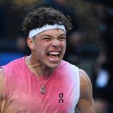 Australijan open: Šelton u polufinalu, ali će se pamtiti minijatura na mreži Sonega (VIDEO) 2