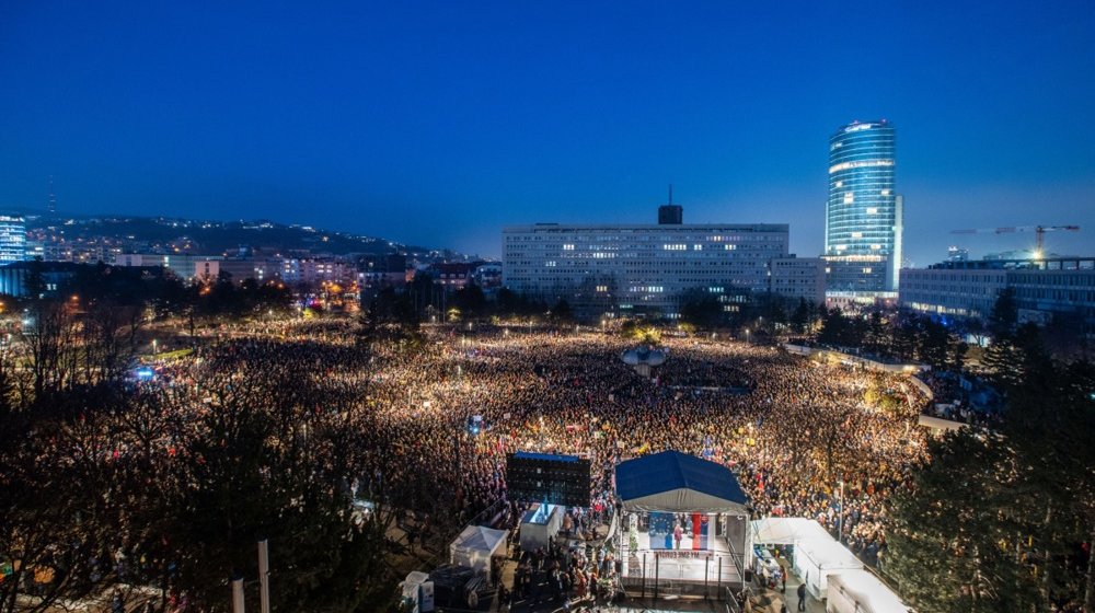 Slovačka novinarka za Gardijan: Kako Robert Fico vraća Slovačku u vreme Sovjetskog Saveza 1