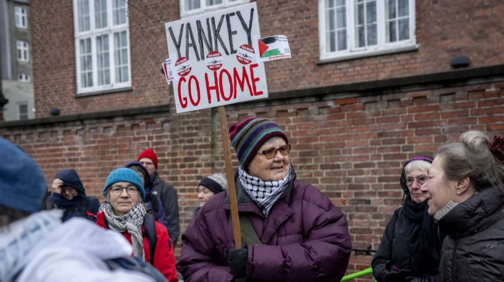 Kud god da krenem, na Grenland se vraćam ponovo, ko da mi otme iz moje duše ostrvo: Satira o Grenlandu na srpski način 1