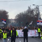 Studentkinja, koja je juče povređena na protestu, u stabilnom stanju 8