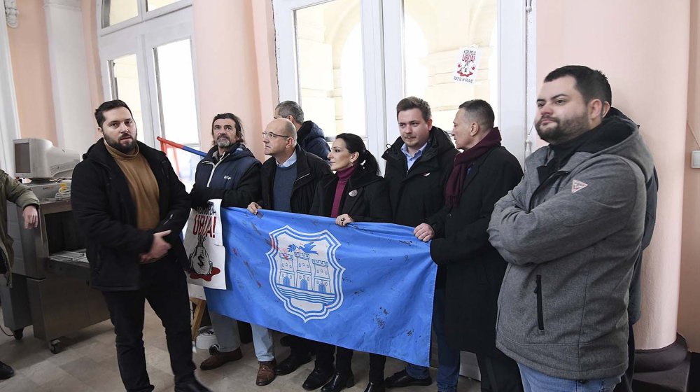 Novosadska opozicija: Pokušaj ubistva studentkinje u Beogradu kap koja je prelila čašu, gradonačelnik da podnese ostavku 1