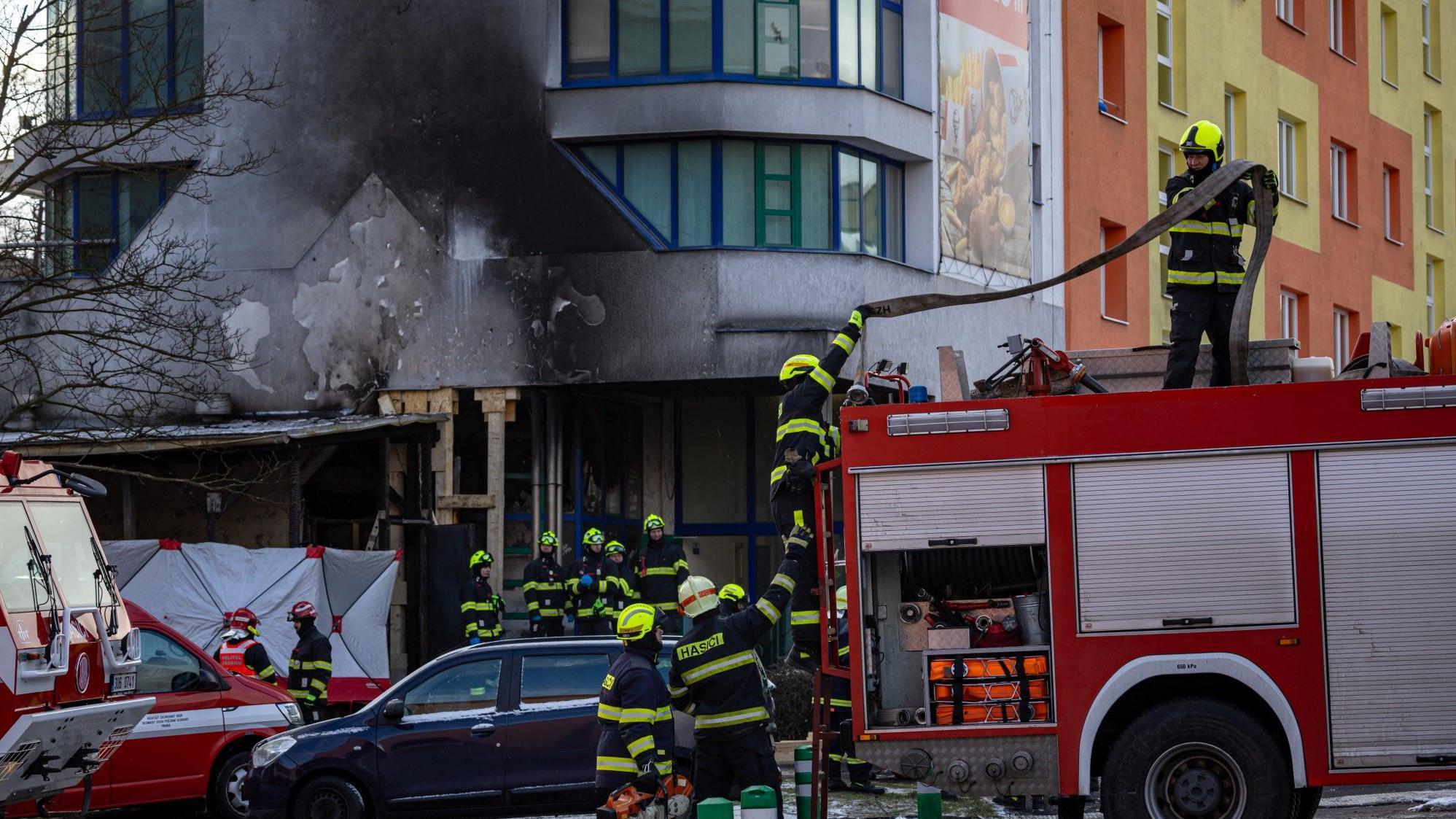 Tragedija u staračkom domu u Beogradu: Šestoro mrtvih u požaru 1 požar, vatrogasci
