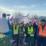 'Smrzli smo se, ali idemo do kraja': Studenti peške iz Inđije, na biciklima iz Beograda ka Novom Sadu 3