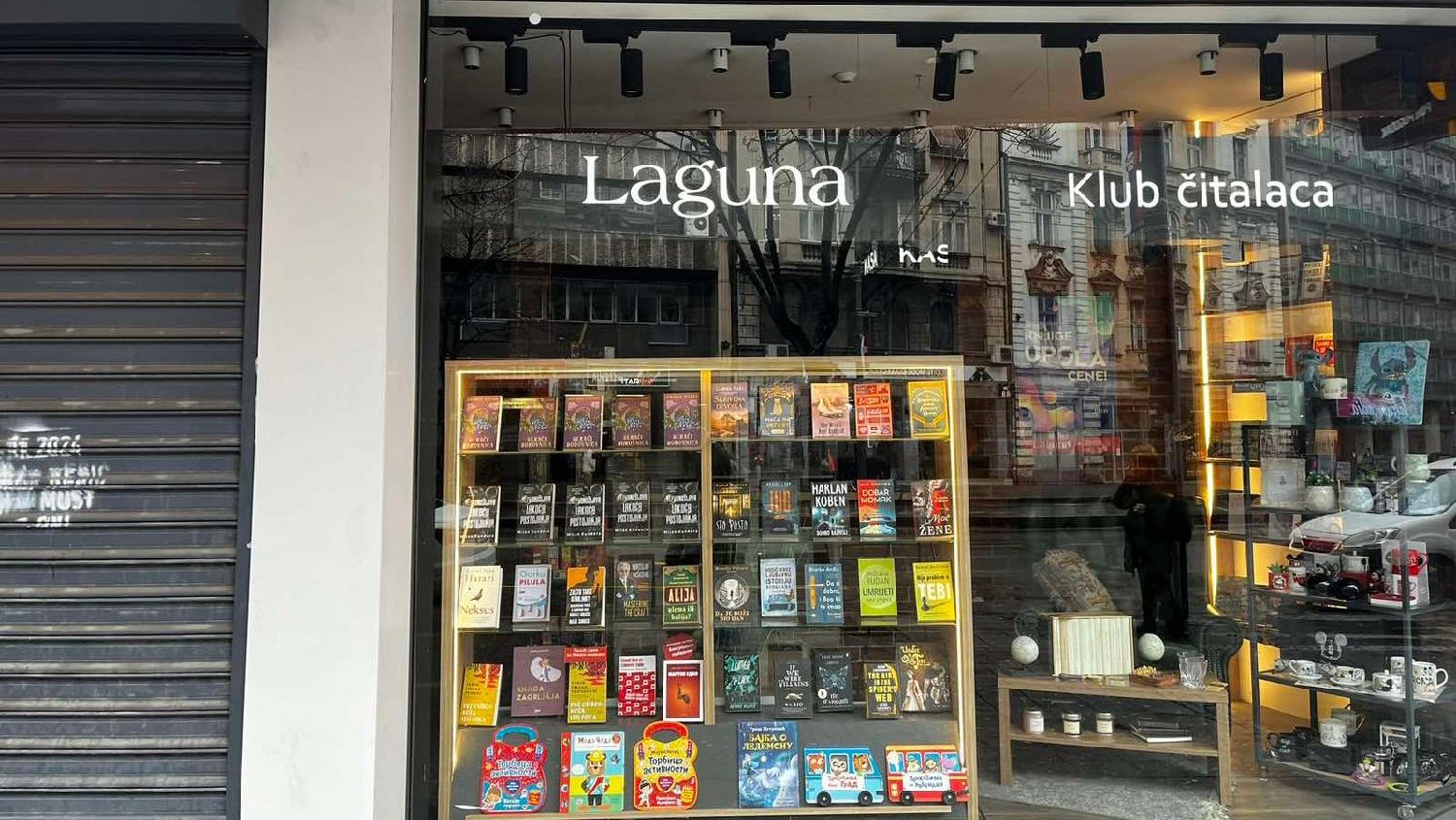 "Ceo dan nam je prazno": Da li su trgovci i kupci odgovorili na poziv za štrajk? 6 "Ceo dan nam je prazno": Da li su trgovci i kupci odgovorili na poziv za štrajk? 10