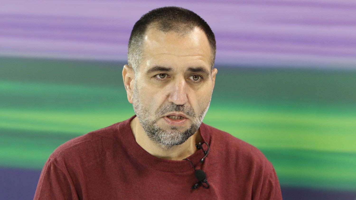 Ko je izbacio studente iz zgrade Državnog univerziteta u Novom Pazaru? 2 Predrag Voštinić