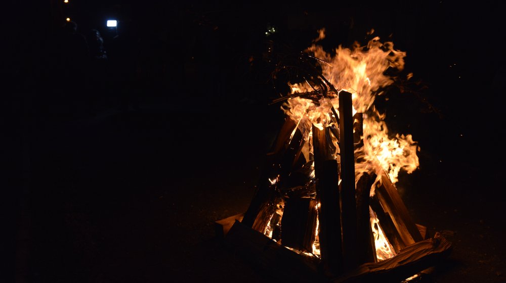 U Zrenjaninu u tišini goreo Badnjak slobode 1
