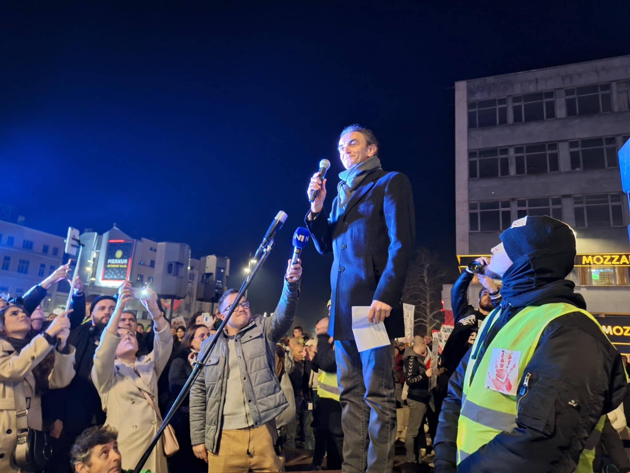 Nišlije preplavile centralni gradski trg i pozvale sve na generalni štrajk 3