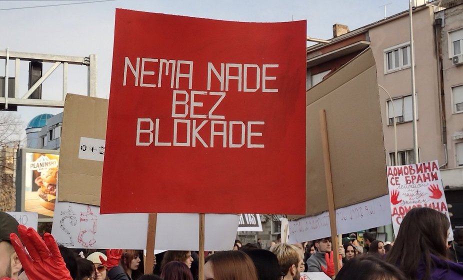 Ne damo da nas gaze: Studenti Pravnog fakulteta u Kragujevcu pozvali sugrađane večeras na protest u Ulici Jovana Cvijića 1