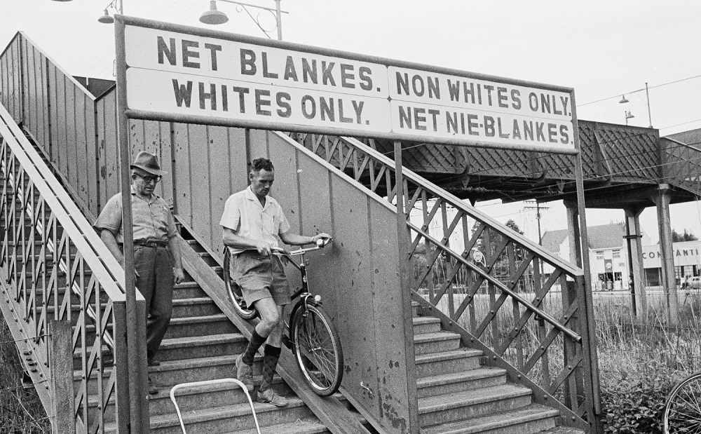 Dokumentarci o Leni Rifenštal i fotografu Ernestu Koulu na sedmom Međunarodnom festivalu dokumentarnog filma DOK #7 1