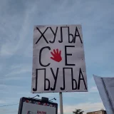 Tabloidi morali da obrišu više od 100 tekstova: Zbog širenja mržnje i targetiranja studenata, bez dokaza 1