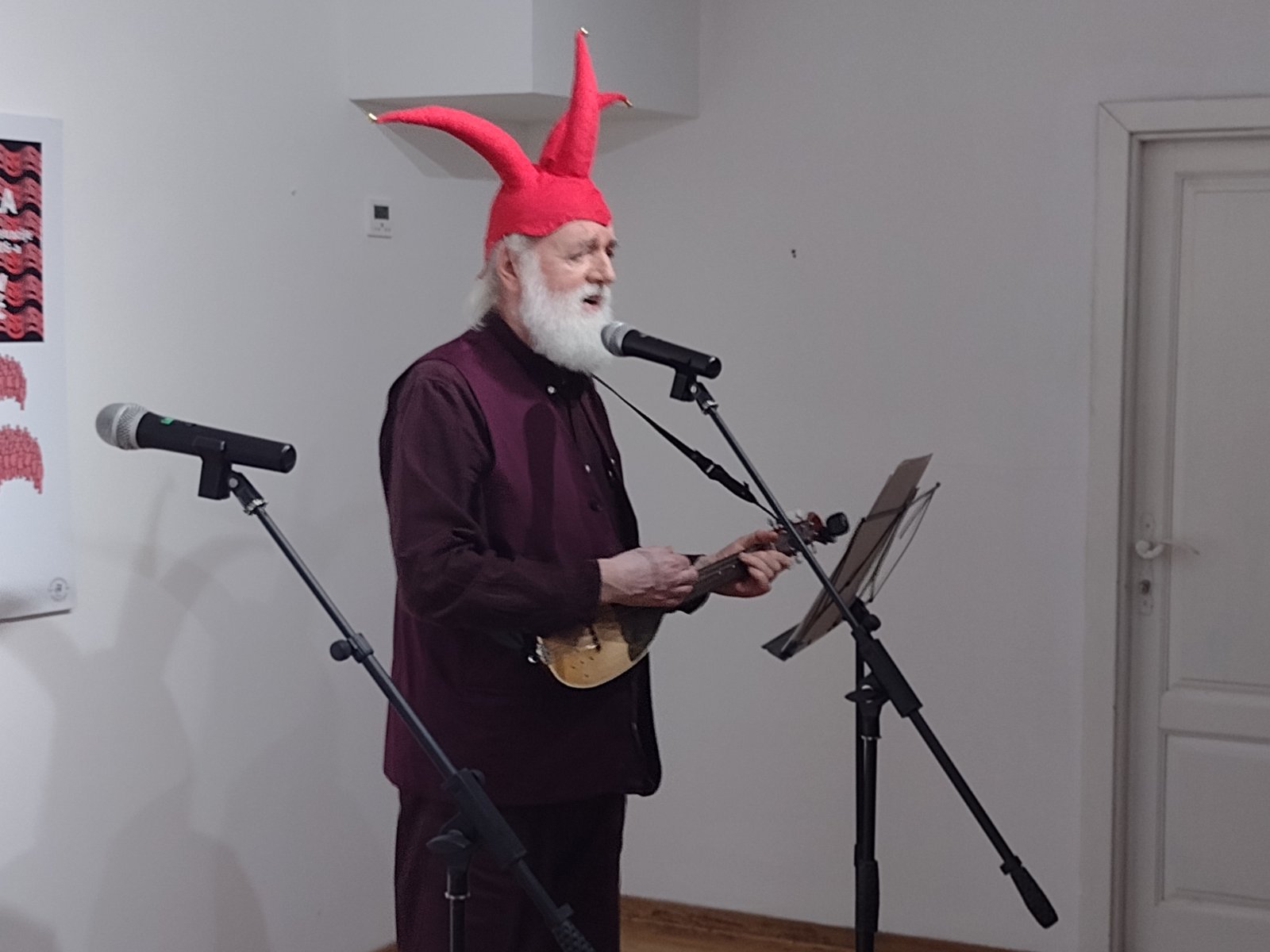 Juga gađa uvek pravo u centar: Otvorena izložba karikatura i ilustracija Jugoslava Vlahovića u Andrićgradu 2