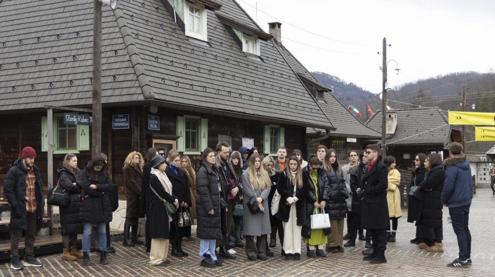 Studenti na Kustendorfu odali počast nastradalima u Novom Sadu 1