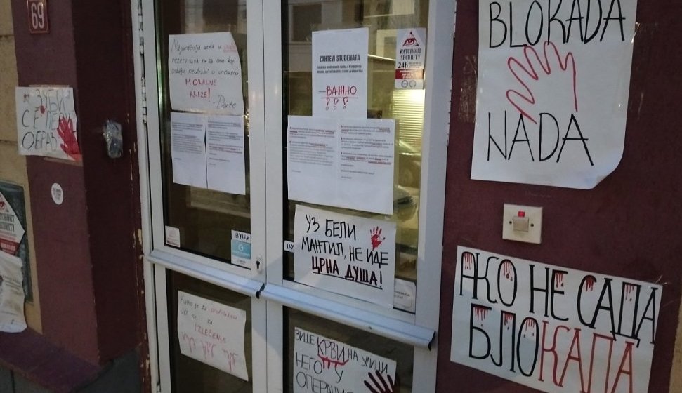 Studenti medicine u Kragujevcu od danas tokom petnaestominutne ćutnje blokiraju Ulicu Svetozara Markovića 1