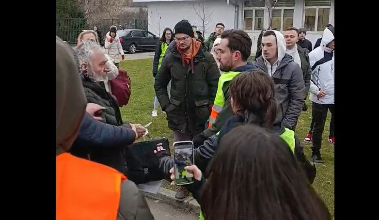 Stariji Novosađanin krenuo nožem na studente (VIDEO) 1