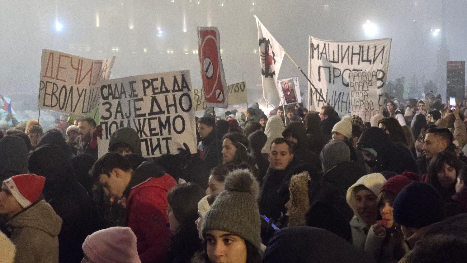 Kako je izgledao novogodišnji beogradski studentski protest snimljen dronom i u fotografijama 16 Kako je izgledao novogodišnji beogradski studentski protest snimljen dronom i u fotografijama 16
