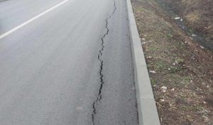 Meštani dali pare za asfaltiranje puta, negoduju jer nije stigao do svakog doma 4