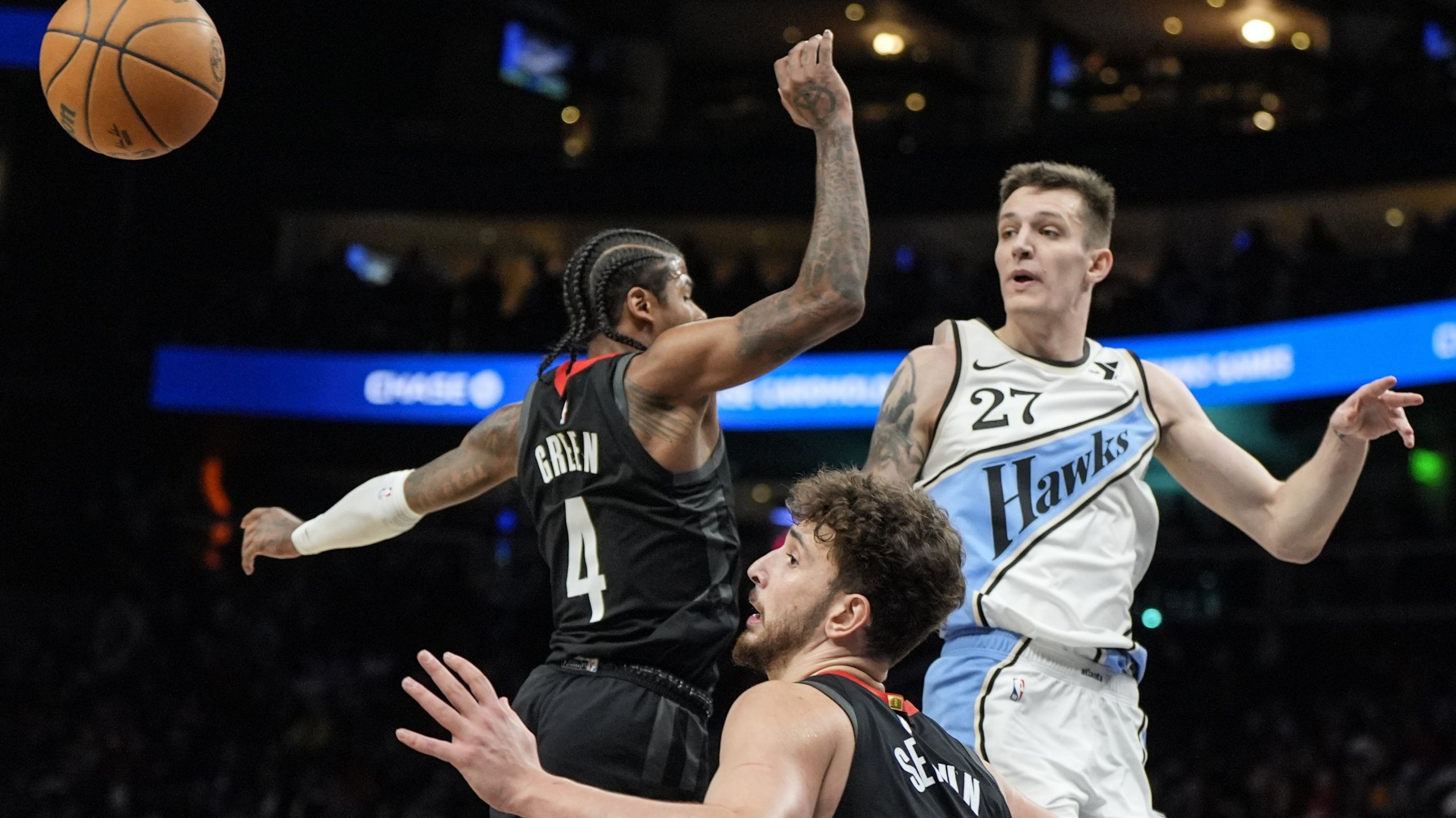 Atlanta bez Bogdanovića poražena od Hjustona, Filadelfija bolja od Lejkersa 2 Atlanta bez Bogdanovića poražena od Hjustona, Filadelfija bolja od Lejkersa 2