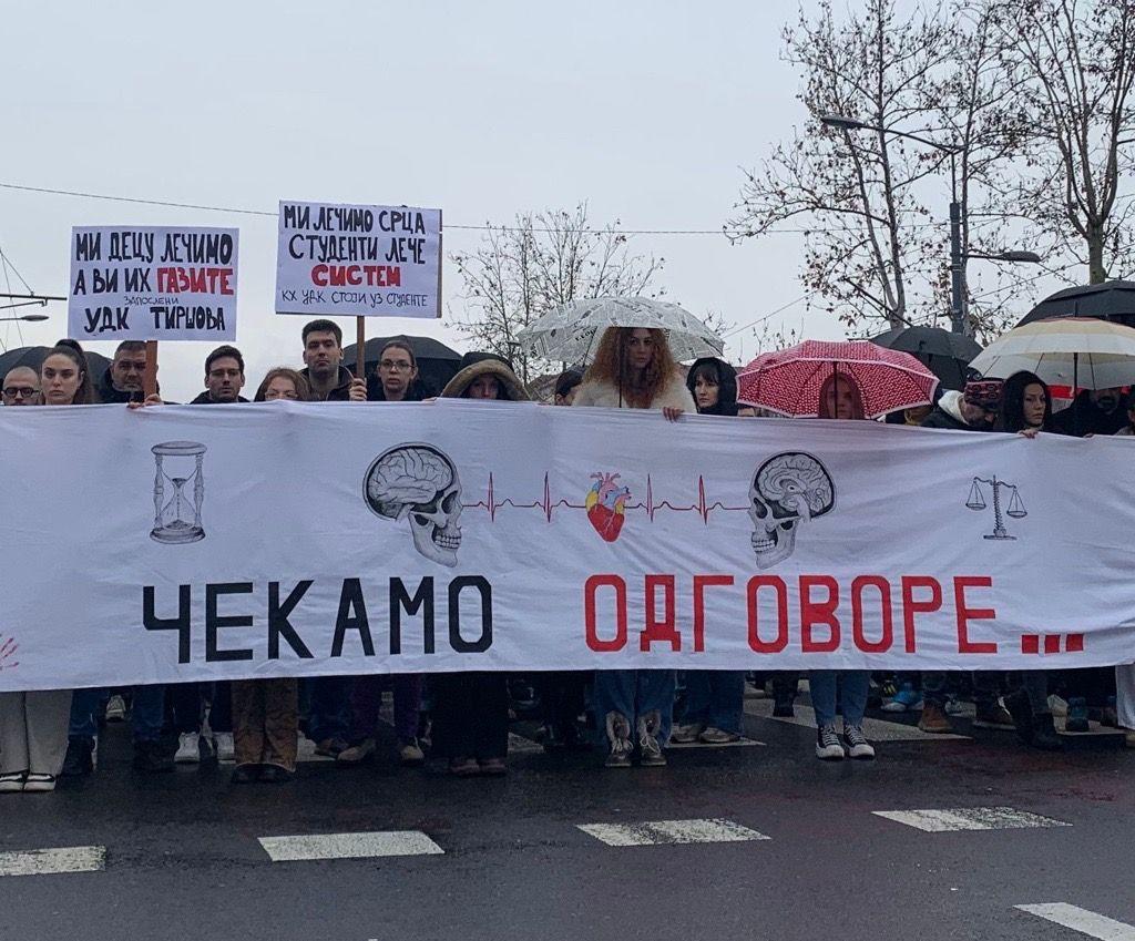 Protesti širom Srbije, obustava rada, u Jagodini Vučićev miting 13 protest studenata