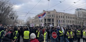 Osvrt na studentske demonstracije u Beogradu: Pod barjakom fakulteta i zastavom Srbije 7