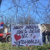 Studenti u Čortanovcima, biciklisti stigli do Inđije na putu ka Novom Sadu 13