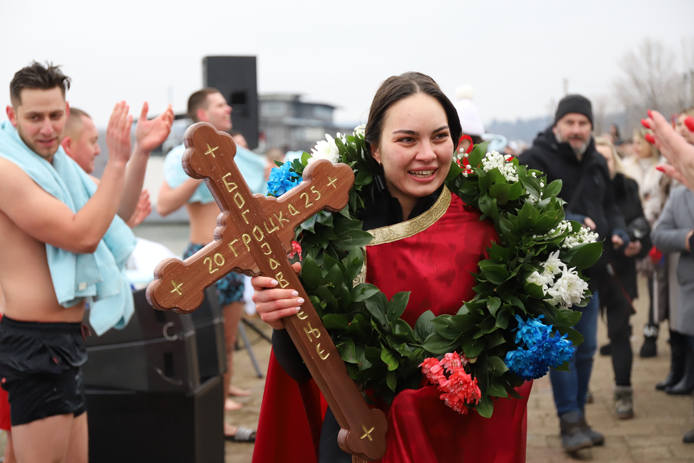 Za Časni krst na Bogojavljenje plivalo se širom Srbije 2 Za Časni krst na Bogojavljenje plivalo se širom Srbije 2