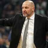 Legendarni košarkaš Partizana uz crno-bele, prisustvovao treningu pred utakmicu sa Zvezdom 2