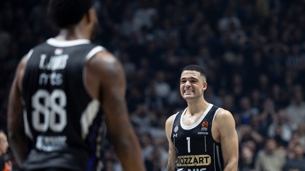 Partizan ostvario važnu pobedu protiv Asvela, crno-beli korak bliže doigravanju 1