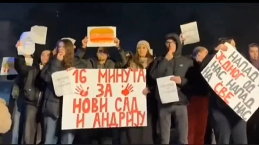 protest "studenti uz prosvetare" u Leskovcu