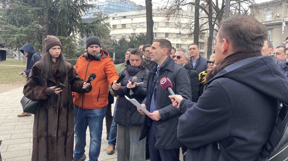 Miloš Jovanović ispred Predsedništva: Predosećam kraj Vučićevom režimu 1