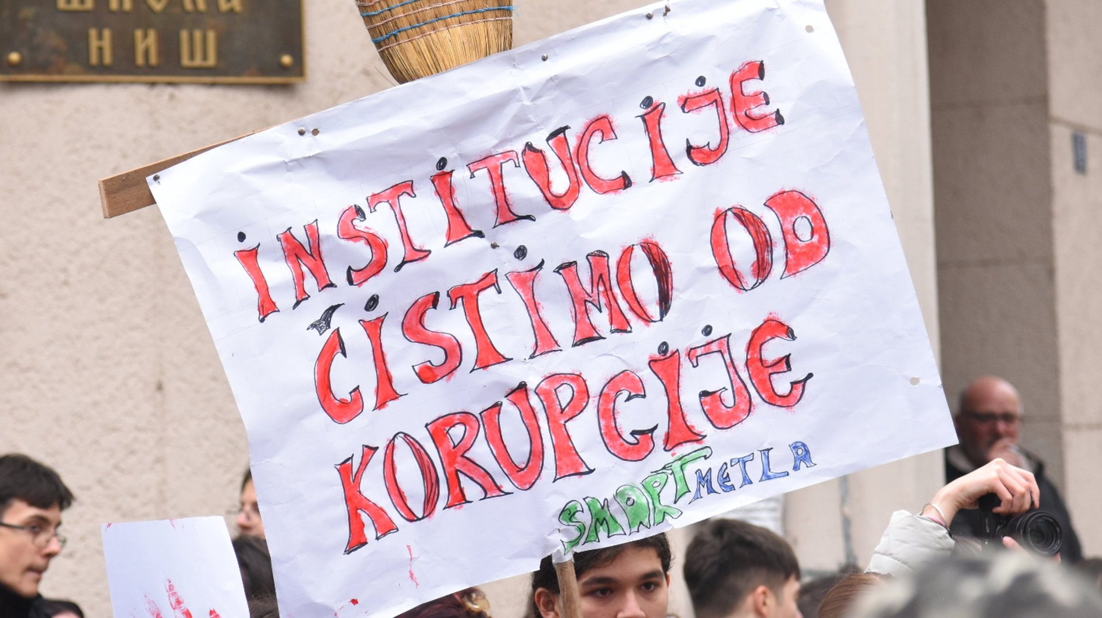 Ana Vrtačnik iz SULUV-a koji je ostao bez novca nakon što je podržao studente: "Kultura nije trošak iz budžeta, ona je javno dobro" 2 Ana Vrtačnik iz SULUV-a koji je ostao bez novca nakon što je podržao studente: "Kultura nije trošak iz budžeta, ona je javno dobro" 2