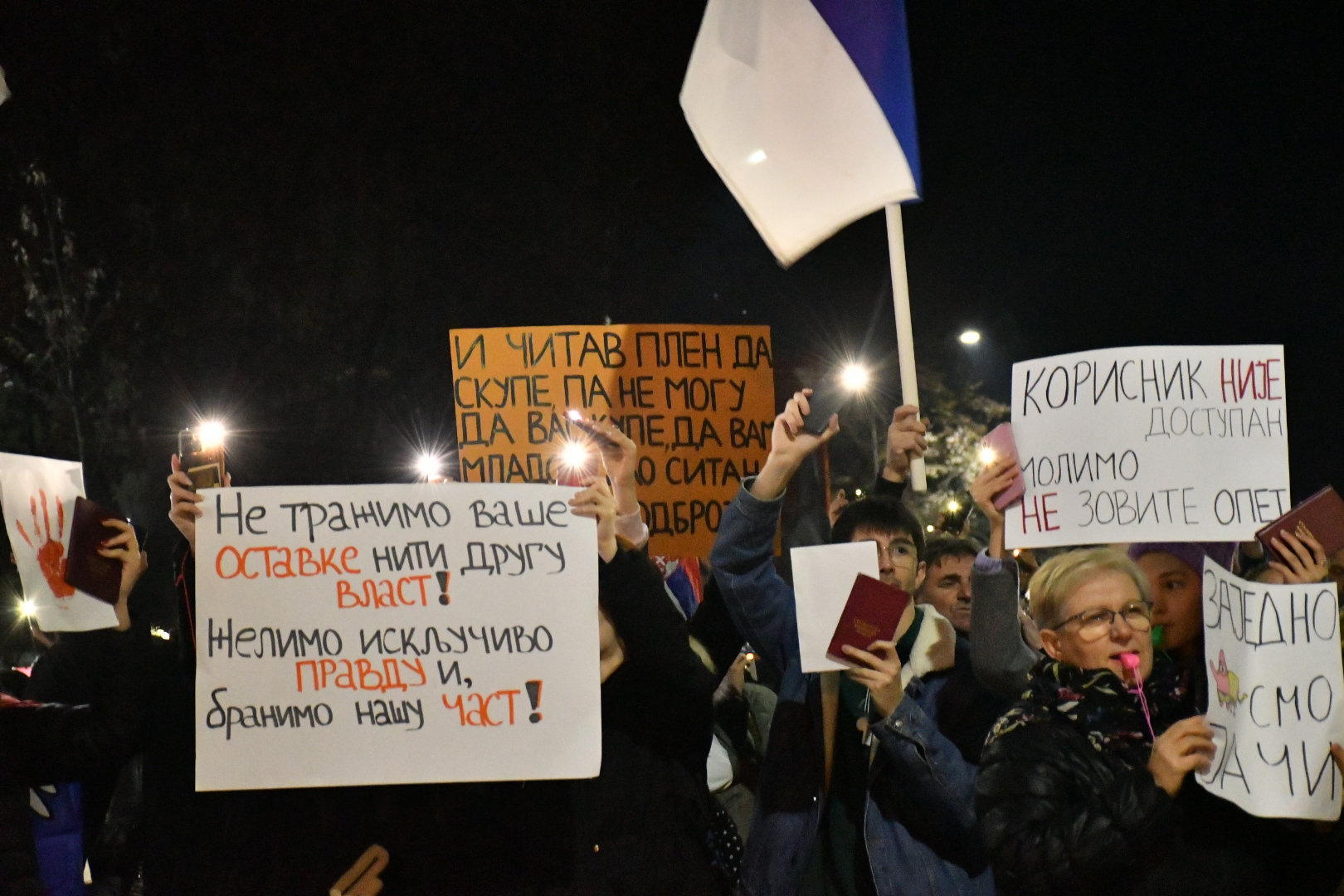 Odražan protest studenata u Pećincima, jednom od najtvrđih upozišta SNS u Vojvodini (VIDEO, FOTO) 2