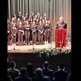 Profesor iz Bujanovca sa školskim horom podržao studente, pa dobio pretnje direktorke