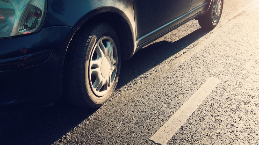 Koliko se može smanjiti vek trajanja guma ako nisu dovoljno napumpane? 1