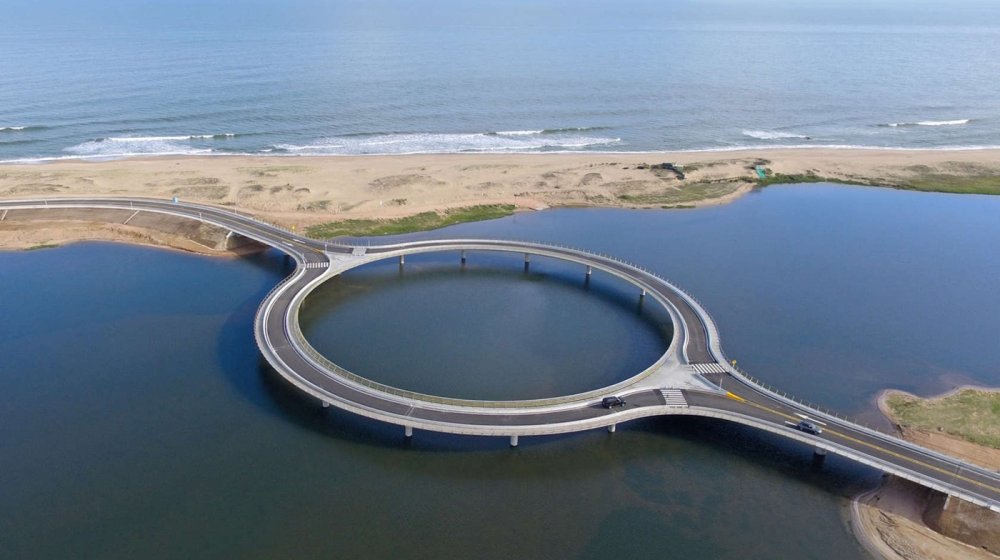 Najneobičniji most na svetu: Izgleda kao kružni tok i mnogima nije jasan oblik 1