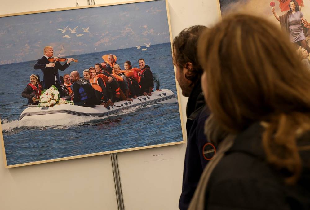 Tirana: Nekadašnji spomenik diktatoru pretvoren u oltar u slavu Trampa 2 Tirana: Nekadašnji spomenik diktatoru pretvoren u oltar u slavu Trampa 1