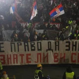 Arhiv javnih skupova objavio koliko je ljudi sinoć bilo na protestu ispred RTS-a 5