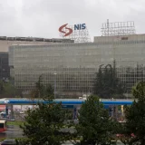 "Priča o sankcijama NIS-u spekulacija državnog vrha": Da li država prikuplja novac za otkup ruskog udela? 12