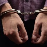 uhapšen muškarac koji je pretio učenicima