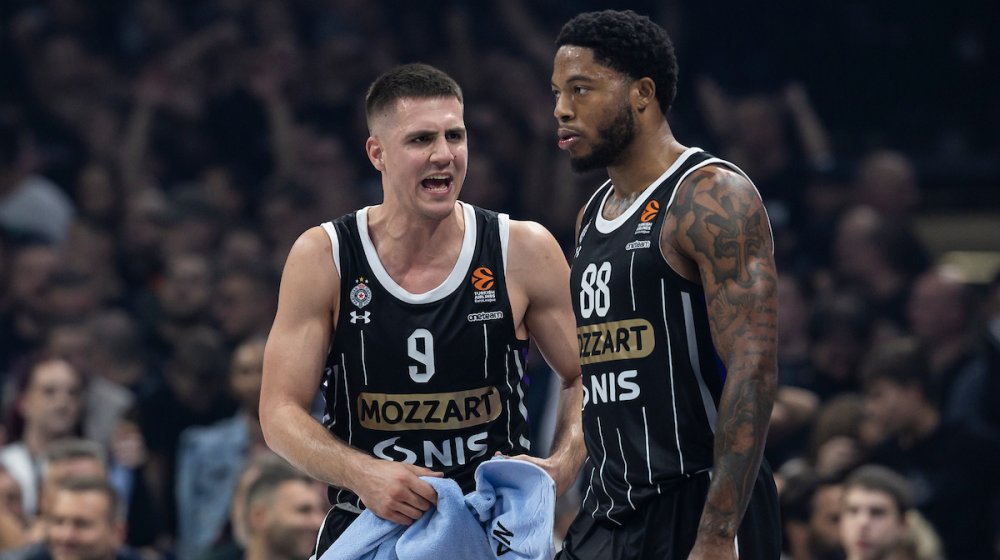 Vanja Marinkovic, Tajrik Dzons