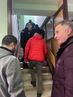 Opozicija u stanici Generalni štrajk u Srbiji: U Beogradu povređena studentkinja, širom zemlje protesti podrške, studenti najavili nove akcije (FOTO/VIDEO) 17