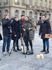 "Autoritarni i korumpirani sistem Vučića uzima sve više žrtava": Okupljeni u Bernu izrazili solidarnost sa demonstrantima u Srbiji (FOTO) 5