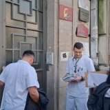 Lekari i studenti medicine nakon protestne šetnje predali su zahtev Lekarskoj komori Vojvodine: Traže da lekarska udruženja stanu uz studentsku borbu 1