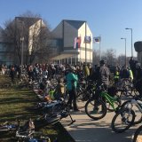Studenti krenuli biciklima iz Beograda u Novi Sad (FOTO; VIDEO) 2