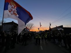 Studenti koji su peške krenuli iz Zrenjanina dočekani u Vršcu (FOTO, VIDEO) 2