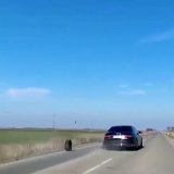 Otpala guma sa automobila kojim se vozio predsednik Srbije, uzrok nepoznat: mediji 6