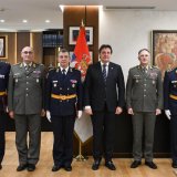 Vučić unapredio direktora Vojno-bezbednosne agencije 6