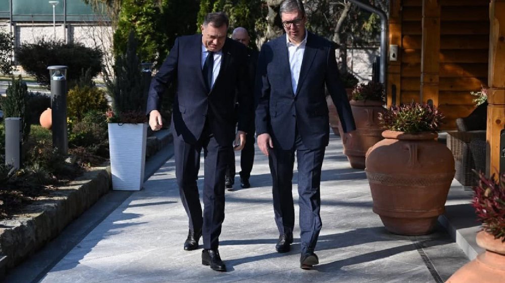 Vučić razgovarao sa Dodikom 10