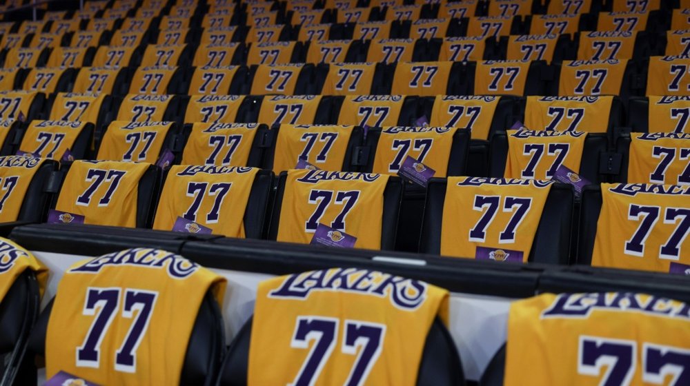 Lebron Džejms uputio snažnu poruku Dončiću pre utakmice sa Jutom 1